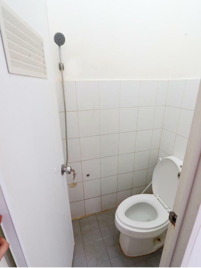 Kamar Keluarga Kalideres ג'קרטה מראה חיצוני תמונה